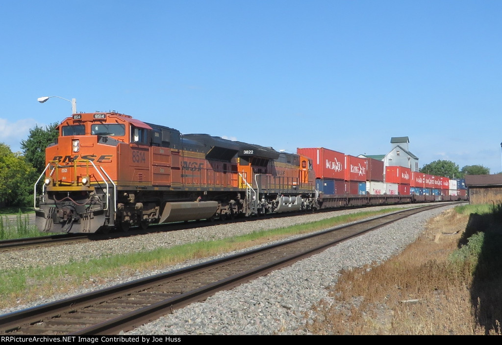 BNSF 8514 East